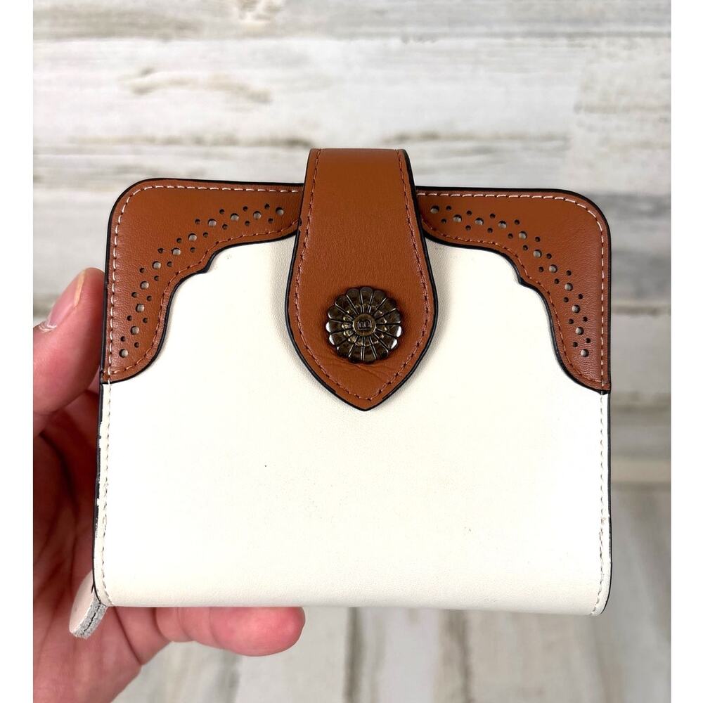 Bostanten Womens White Leather RFID Bifold Wallet Zipper Snap Compact